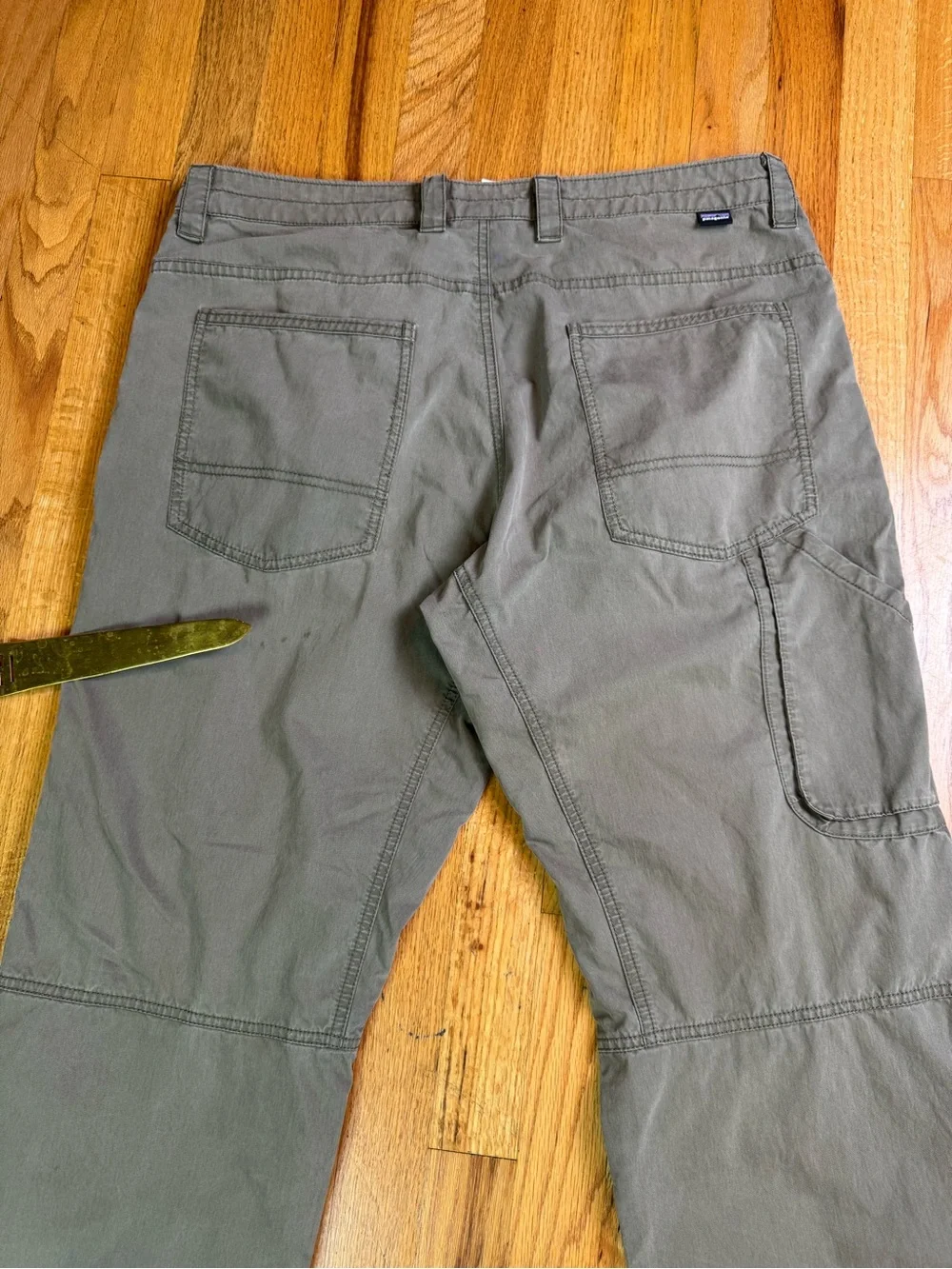 Patagonia Tenpenny Pants Tan Khaki Men’s Size 36x 31 Organic Cotton 56840 READ